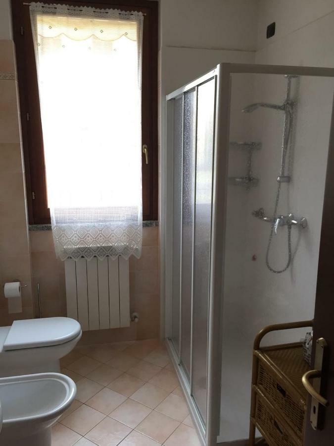 Casa Girasole Villa Фино Морнаско Екстериор снимка